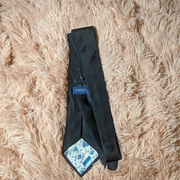 2/$65 Designer ties! Kenzo, Paul Smith etc. - Picture 6 of 7